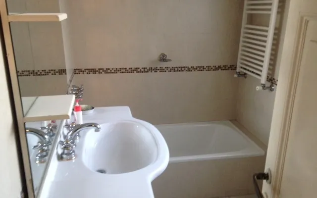 YRIGOYEN, HIPOLITO, AV. al 10000 4