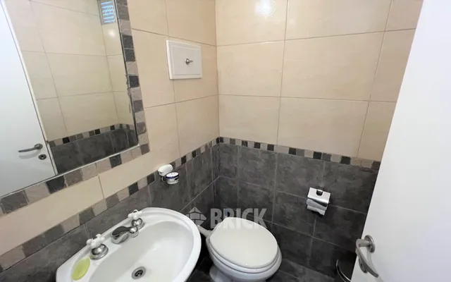 JUNCAL al 2700 Piso PB 30