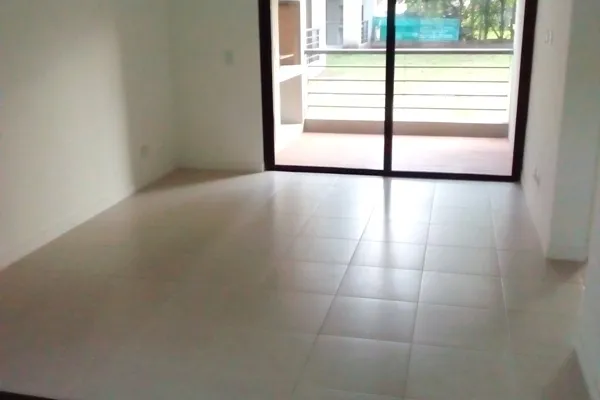 CARLOS CALVO al 600 Piso 2 4
