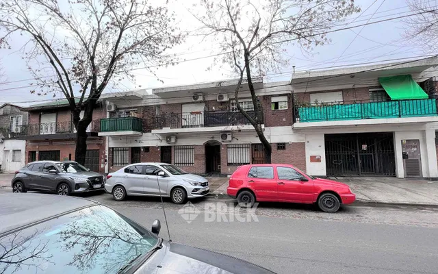 LARRAYA al 2200 Piso PB 7
