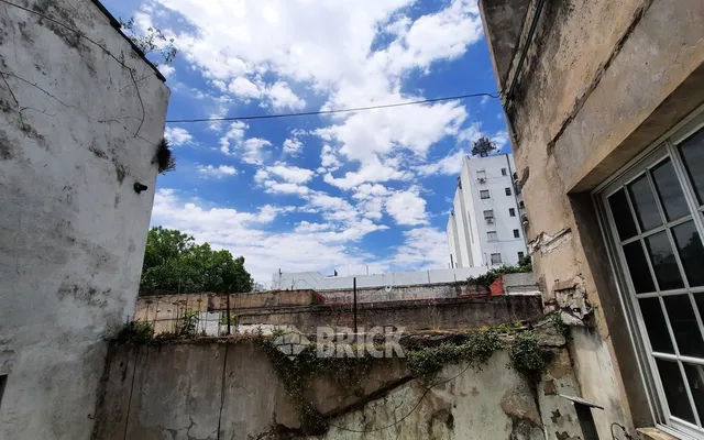 BRASIL, AV. al 1400 Piso 1 13