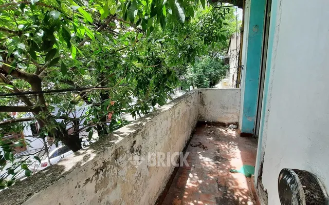 BRASIL, AV. al 1400 Piso 1 5