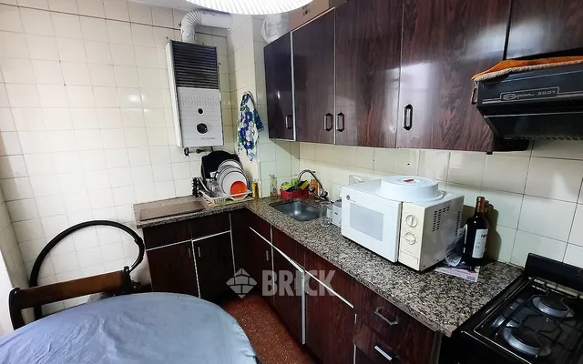 ALVEAR, MARCELO T. DE al 2400 Piso 7 14