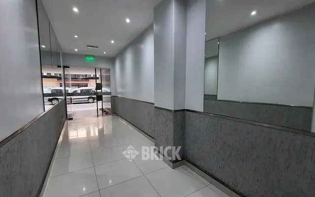 ALVEAR, MARCELO T. DE al 2400 Piso 7 16
