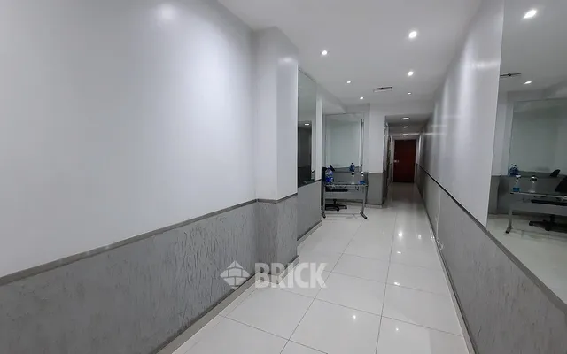 ALVEAR, MARCELO T. DE al 2400 Piso 7 17