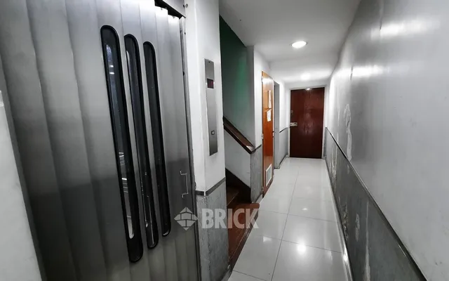 ALVEAR, MARCELO T. DE al 2400 Piso 7 18