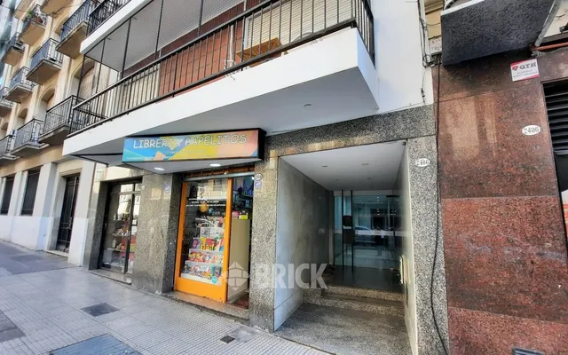 ALVEAR, MARCELO T. DE al 2400 Piso 7 21