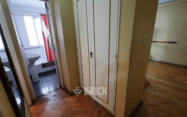 ALVEAR, MARCELO T. DE al 2400 Piso 7 5