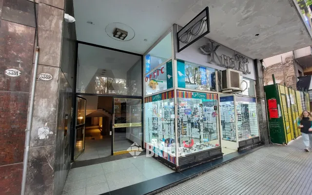 SANTA FE AV. al 3300 Piso 11 15