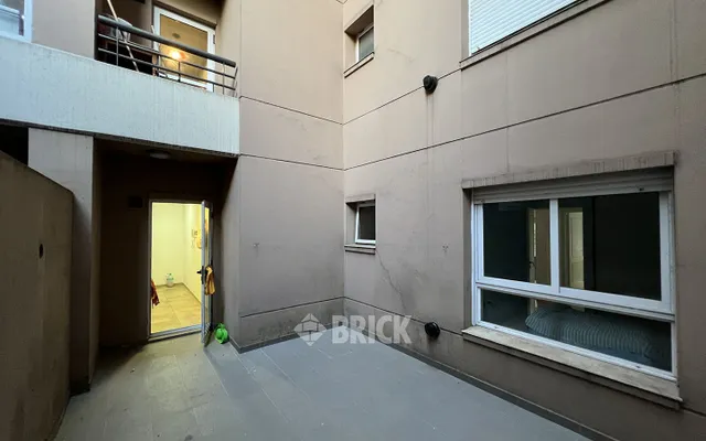 ARANGUREN, JUAN F., DR. al 1800 Piso 1 20