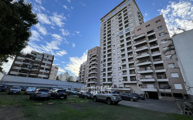 ARANGUREN, JUAN F., DR. al 1800 Piso 1 22