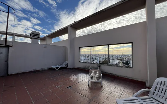 ARANGUREN, JUAN F., DR. al 1800 Piso 1 24