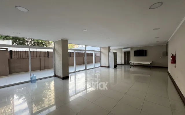 ARANGUREN, JUAN F., DR. al 1800 Piso 1 31