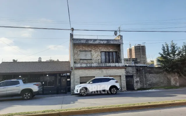 LAMADRID, AV. al 1600 62