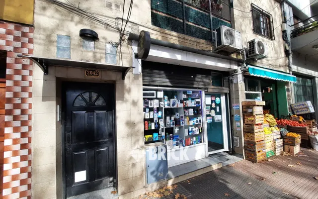 CASEROS AV. al 2000 Piso 1 23