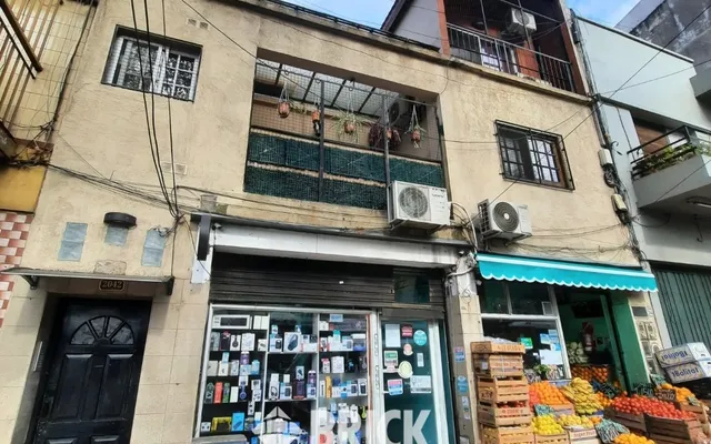 CASEROS AV. al 2000 Piso 1 24