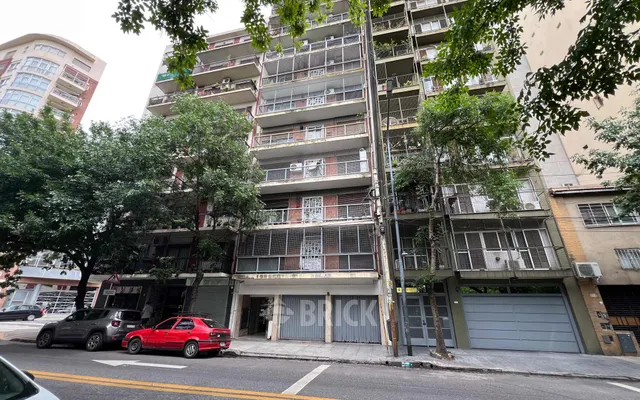 PERON, EVA, AV. al 1500 Piso 5 8