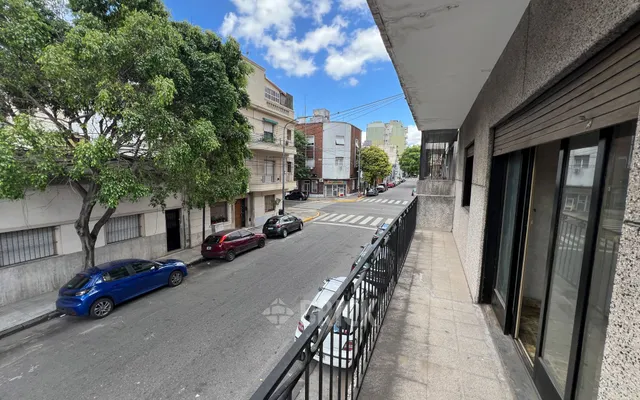 CHILE al 2500 Piso PB 15