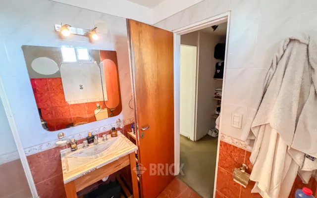 DOBLAS al 1700 Piso PB 28