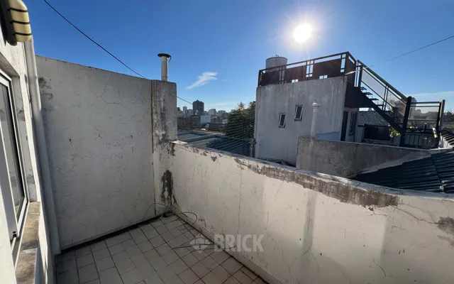 DOBLAS al 1700 Piso PB 34