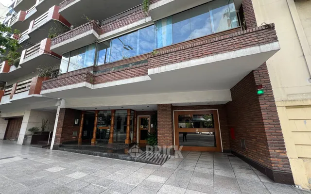 ALBERDI, JUAN B., AV. al 1000 Piso 6 53