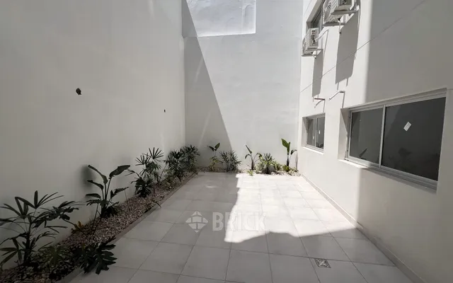 ALVAREZ, JULIAN al 700 Piso PB 4
