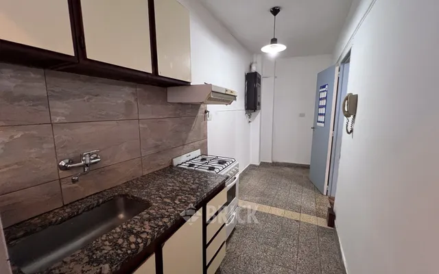 TRELLES, MANUEL R. al 800 Piso 2 11