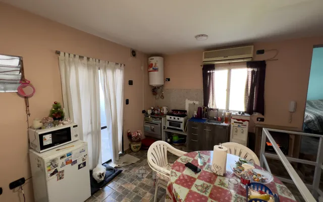 RIVADAVIA, AV. al 3800 Piso 1 13