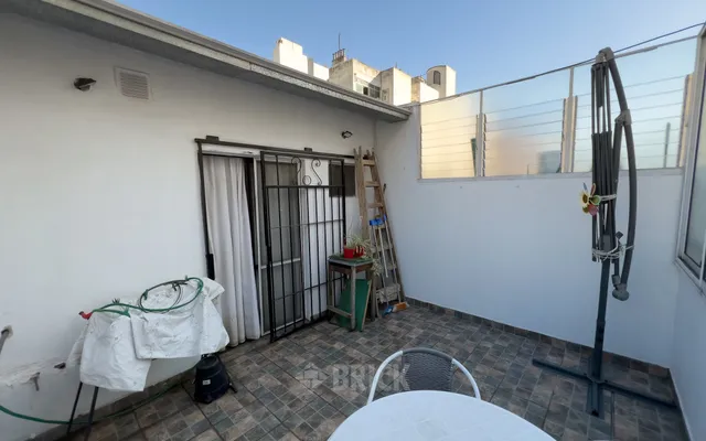RIVADAVIA, AV. al 3800 Piso 1 16