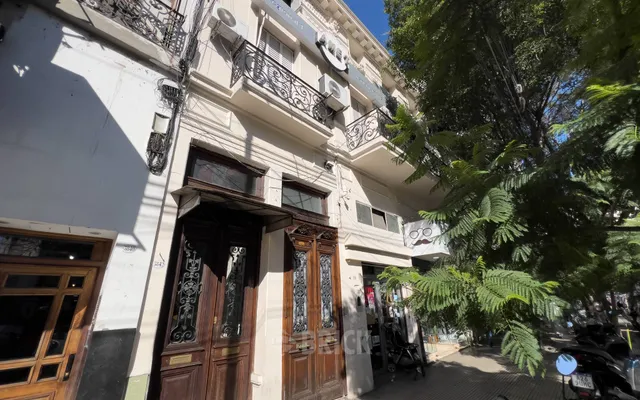 RIVADAVIA, AV. al 3800 Piso 1 21