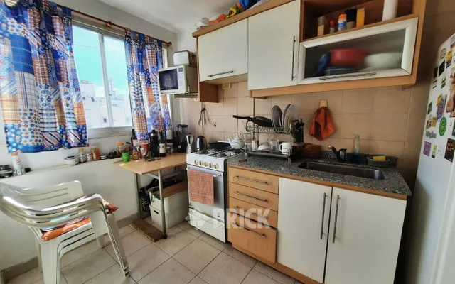 URIBURU JOSE E., PRES. al 500 Piso 6 12