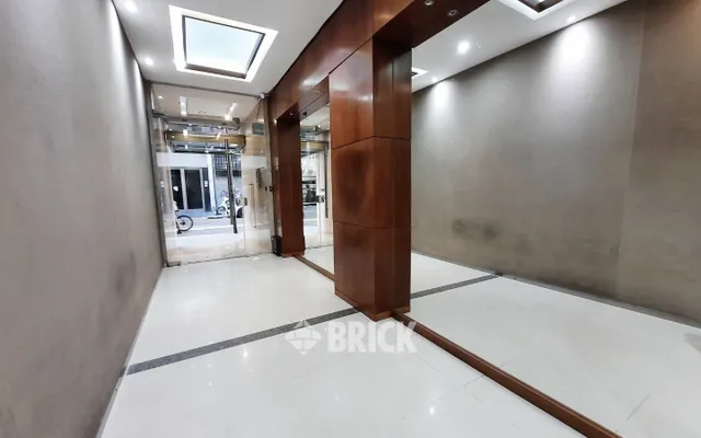 URIBURU JOSE E., PRES. al 500 Piso 6 20