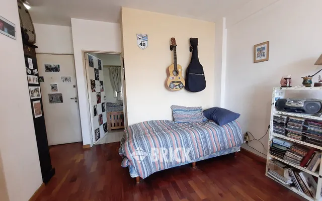 URIBURU JOSE E., PRES. al 500 Piso 6 7