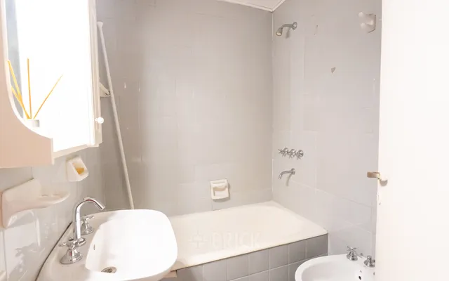 RIVADAVIA, AV. al 6100 Piso 2 5