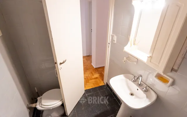 RIVADAVIA, AV. al 6100 Piso 2 6