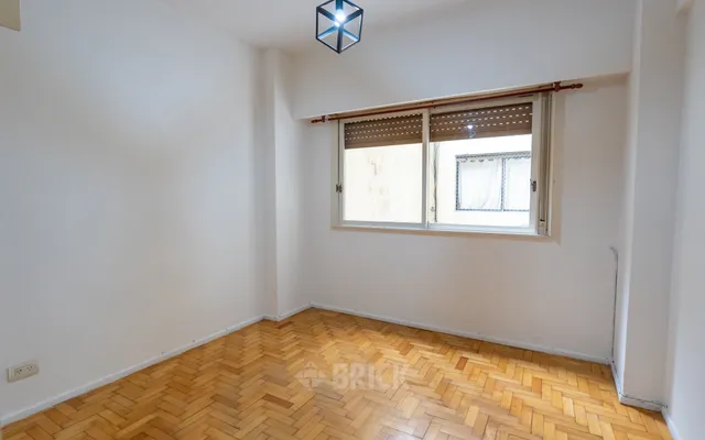 RIVADAVIA, AV. al 6100 Piso 2 7