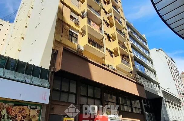SUIPACHA al 700 Piso 14 24