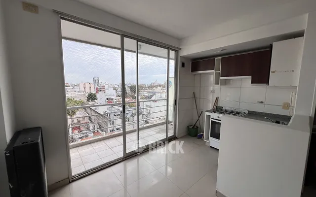 CARACAS al 1200 Piso 8 3