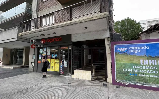 CRAMER, AV. al 2400 Piso 1 17