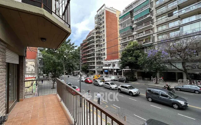 CRAMER, AV. al 2400 Piso 1 5