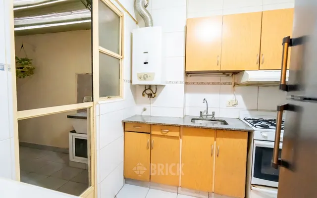 SAN IRENEO al 200 Piso PB 8