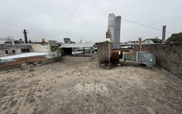 YRIGOYEN, HIPOLITO, AV. al 8200 39