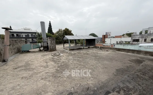 YRIGOYEN, HIPOLITO, AV. al 8200 40