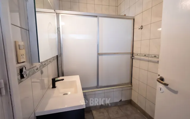 BAUNESS al 200 Piso PB 22