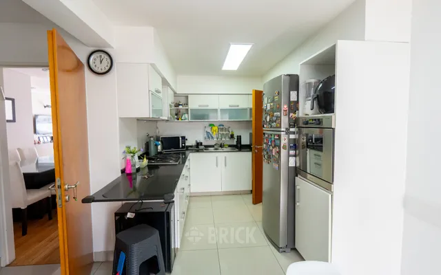 GALLARDO, ANGEL AV. al 100 Piso 3 24
