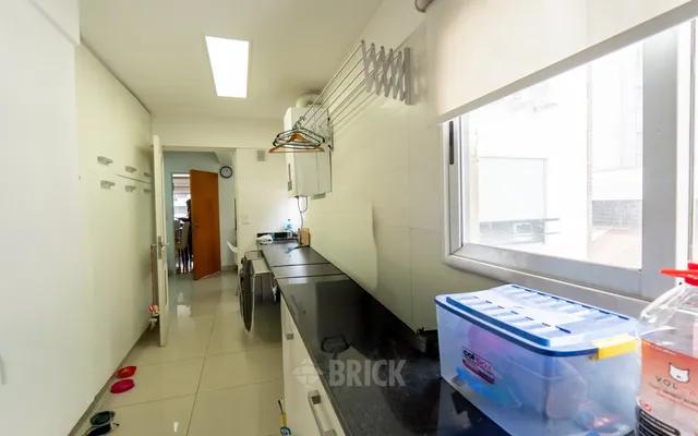 GALLARDO, ANGEL AV. al 100 Piso 3 28