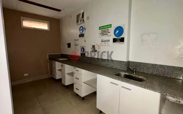 AV SAN MARTIN al 2100 11