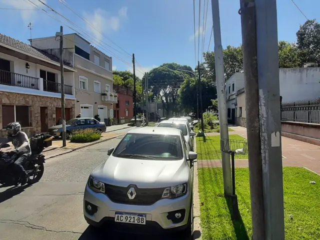 DEL VALLE IBERLUCEA al 4300 4