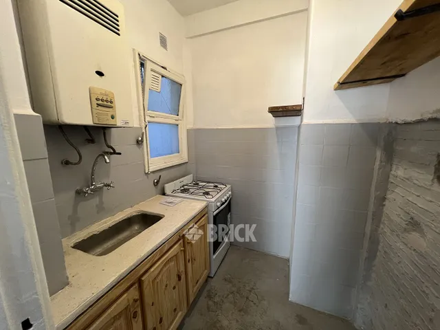 SAN JUAN AV. al 3800 Piso 1 5