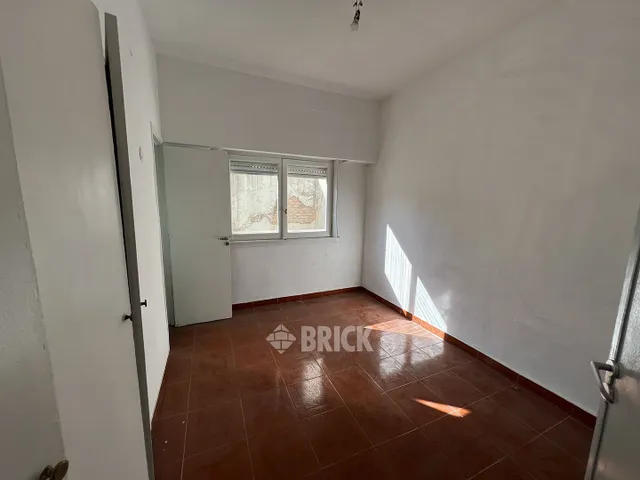 SAN JUAN AV. al 3800 Piso 1 6